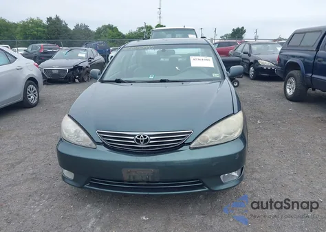 2005 Toyota Camry Xle V6 из США, поврежденный, VIN 4T1BF30K15U090278